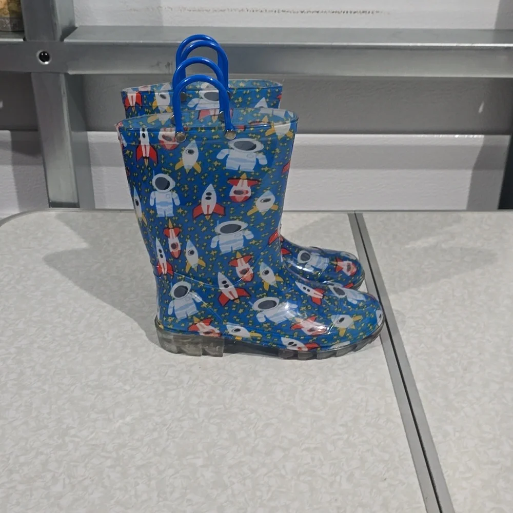 Astronaut and Rocket Rubbber‎ Light Up Boots Size 1